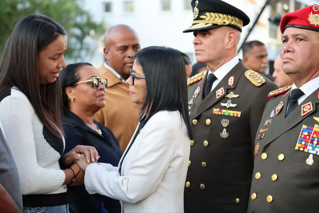 Uma semana após ataque dos EUA, governo venezuelano permanece unido e com respaldo popular