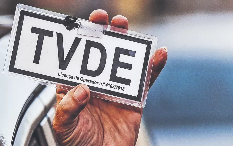 Movimento cívico “Somos TVDE” acusa Estado de ser submisso à Uber