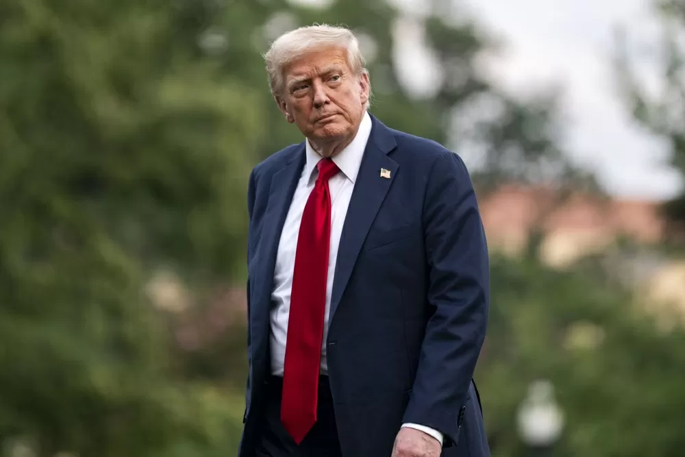 Caso Epstein: documentos mostram que menina de 13 anos acusou Trump de estupro