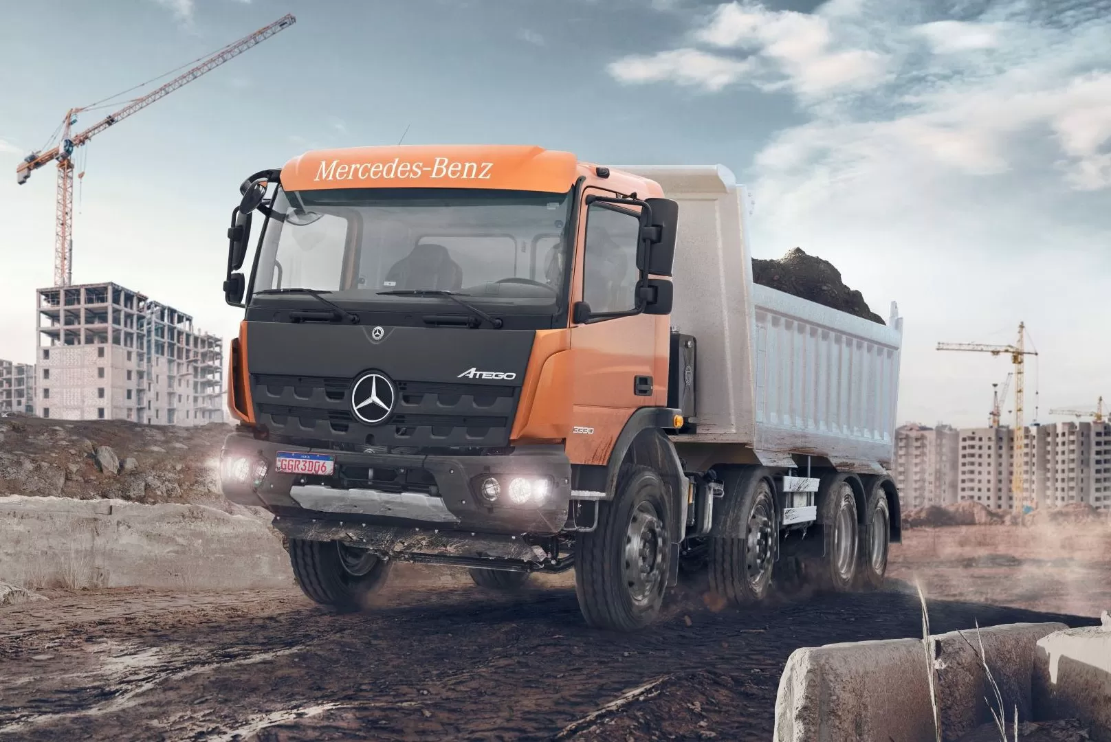 Mercedes-Benz renova linha de caminhões, mas continua sem elétrico