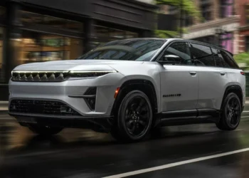 Novo Jeep Wagoneer S tem 608 cv e é ‘prévia’ do Compass elétrico