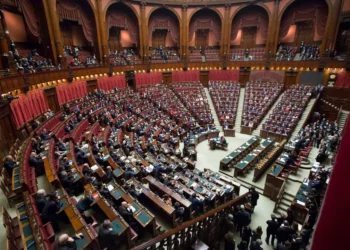 “Superando o desânimo: Experiências positivas na política”