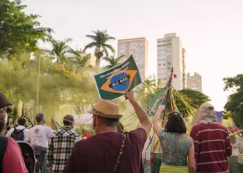 “Relevância e desafios da Política na sociedade atual”