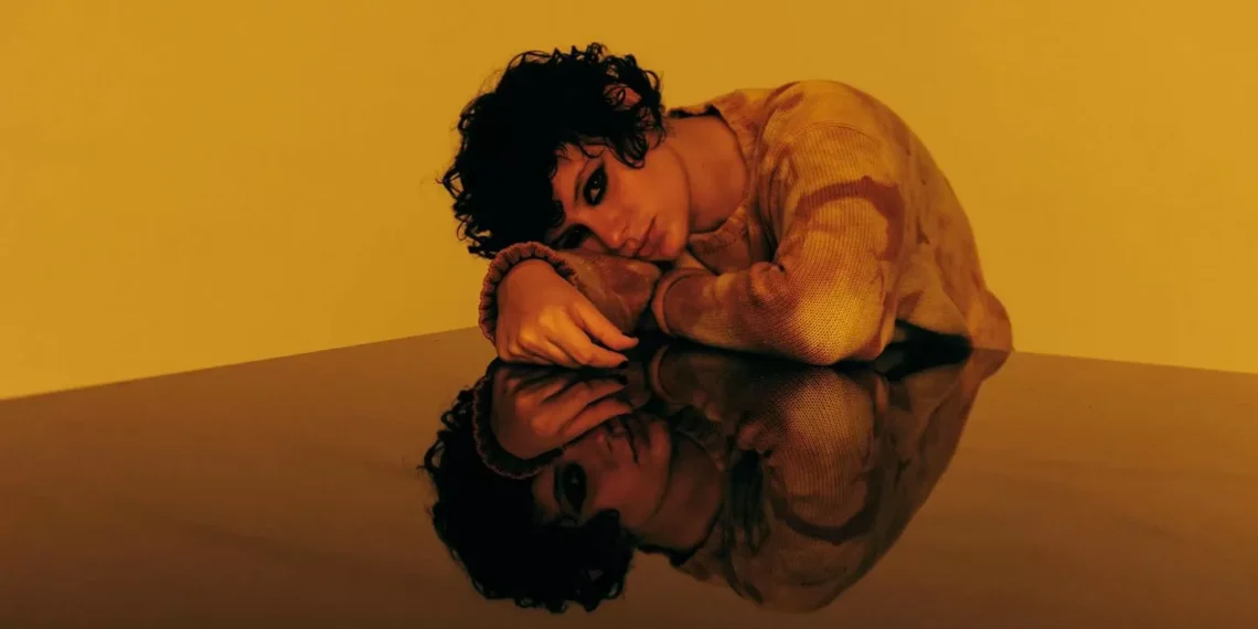 Ana Frango Elétrico canta "como amam" as pessoas queer e não-binárias