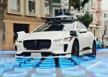 Carros autônomos acordam vizinhos com ‘buzinaço’ às quatro da manhã