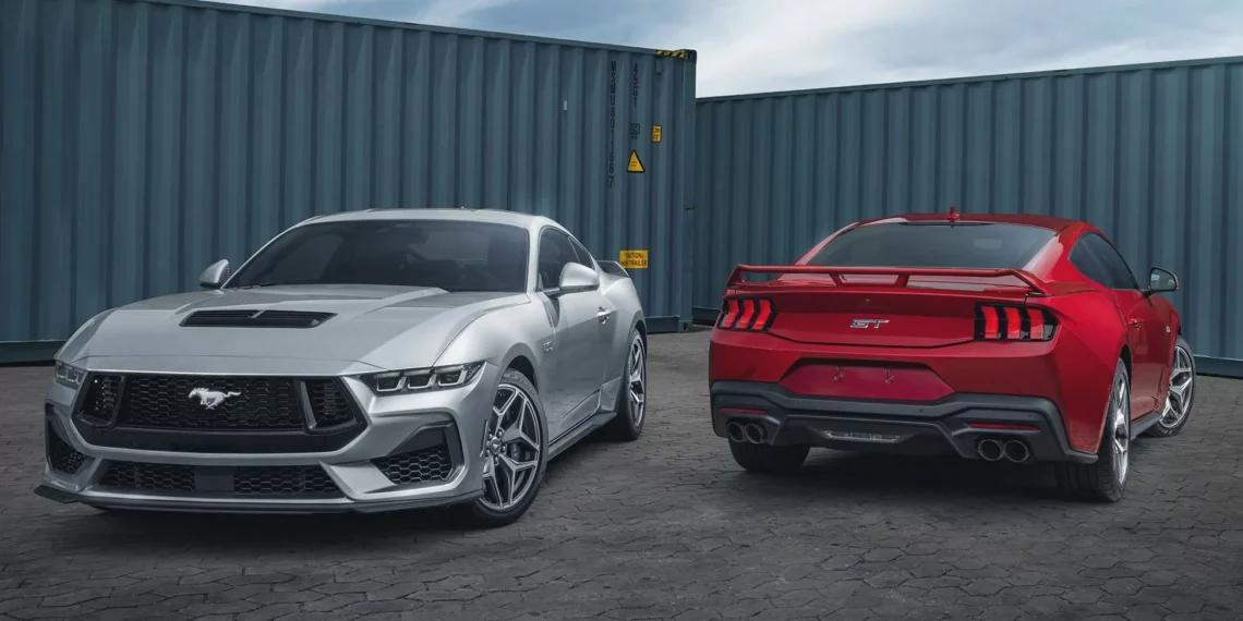 Ford está preparando versões sedã e off-road para o Mustang