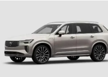 Volvo XC90 tem fotos vazadas e novo visual é revelado antes do seu lançamento