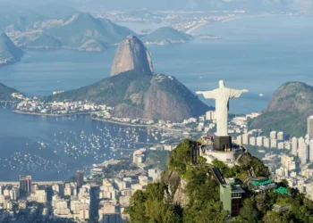 Baleia Baleia Baleia em digressão no Brasil com projeto Monch Monch