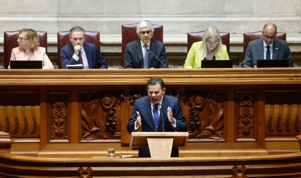 OE2025: Montenegro afirma que Governo mantém objetivo de crescer nos 3% durante a legislatura