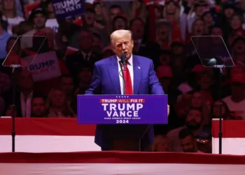 Trump descreve comício em Nova York como ‘festa de amor’