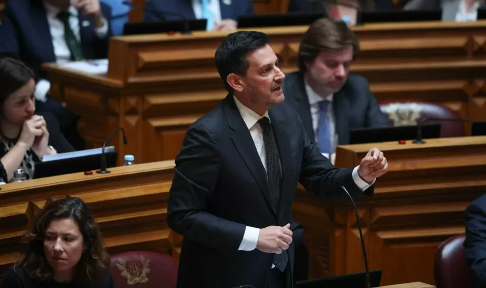 OE2025: Rui Rocha ironiza e acusa Montenegro de se tornar socialista