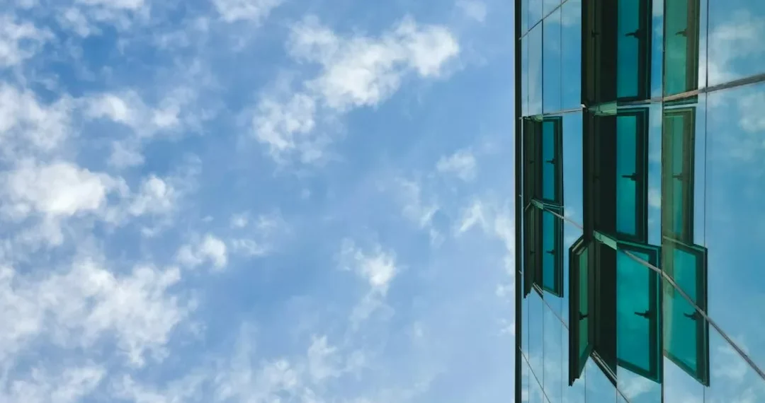 “O Futuro do Mercado Imobiliário: Experiências de Olivia Traven”