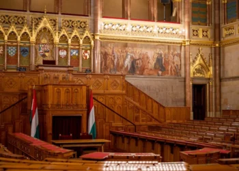 “A Importância da Política na Sociedade Moderna”