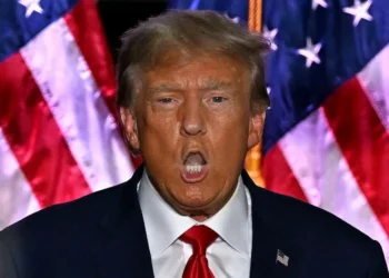 Trump promete ‘deter a loucura transgênero’ em seu primeiro dia de governo