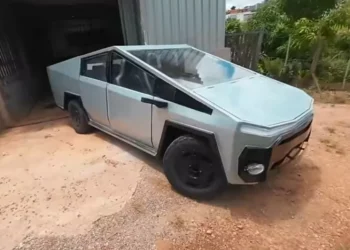 Mineiro se inspira em Elon Musk e cria Cybertruck com chassi de Fusca