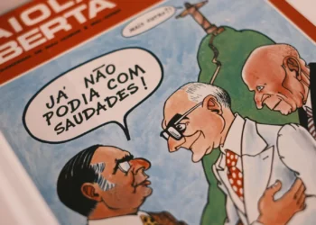 Exposição recorda desenho humorístico de imprensa no pós-25 de Abril de 1974