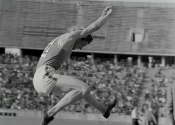 “O universo apaixonante do esporte: paixão, superação e trabalho em equipe”