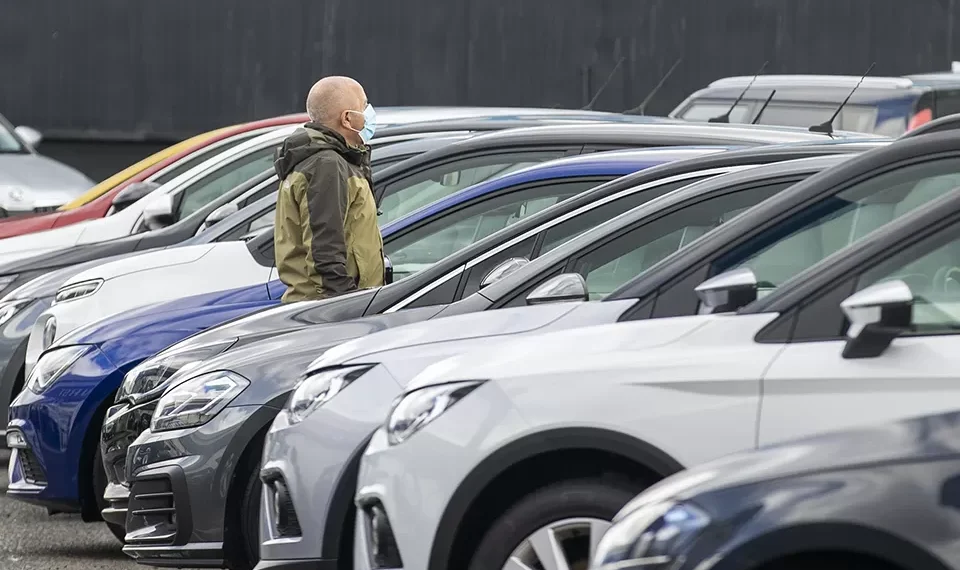 Procura de carros usados aumenta 16% em janeiro de 2025