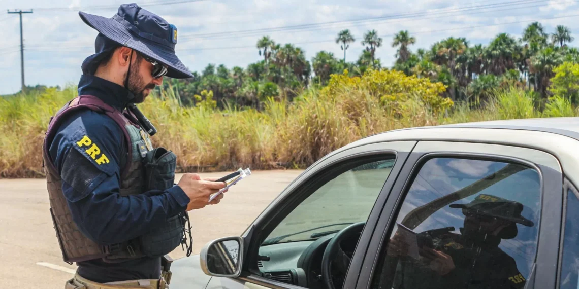 PL quer mudar o valor das multas conforme o preço do carro