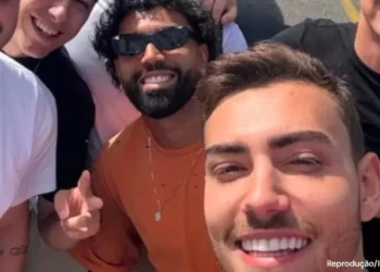 Botafogo comemora Oscar para “Ainda Estou Aqui”