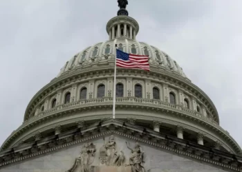 Senado dos EUA investiga vazamento acidental de planos de guerra contra rebeldes houthis 