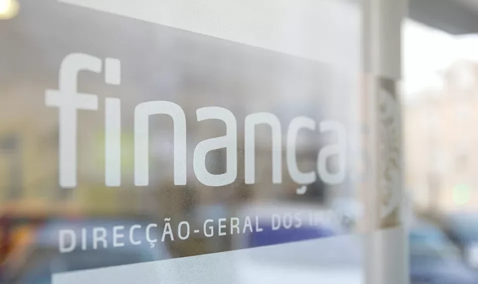 Publicados em DR três diplomas que alteram regras do IVA