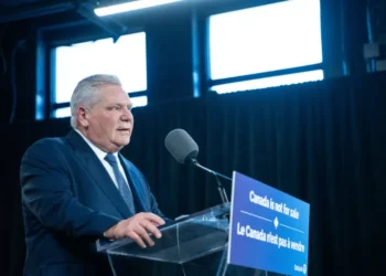 Quem é Doug Ford que confrontou Trump ao taxar energia e ameaçar cortar a eletricidade nos EUA