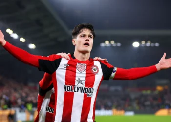 Craque do Liverpool pode ganhar mais que CR7 na Arábia, diz jornal