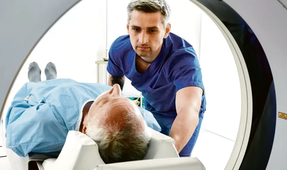 Governo surpreende privados com novas regras para unidades de saúde