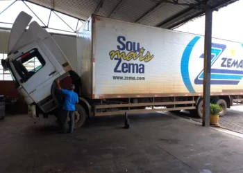 Transportadora ligada ao Grupo Zema é autuada por trabalho análogo à escravidão; 22 motoristas trabalhavam até 19 horas por dia