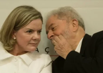 Retaliação a parlamentares da base governista que apoiam anistia para golpistas seria passo ‘arriscado’, diz consultor político