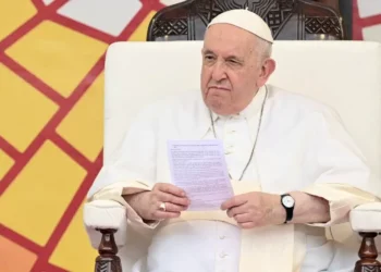 Papa Francisco morreu de AVC e insuficiência cardíaca irreversível, diz Vaticano