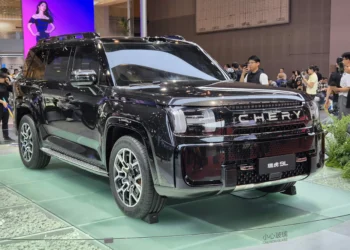 Chery Tiggo 9L tem quatro motores para ser o SUV mais caro da marca