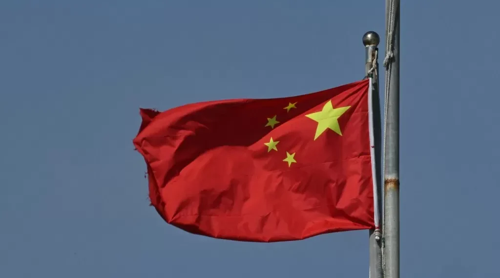 Fitch Ratings reduz nota de crédito da China e prevê desafios econômicos