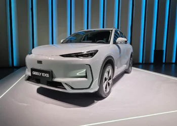 Geely confirma retorno ao Brasil e lançará primeiro carro em julho