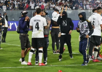 Torcedora do Fortaleza relata momentos tensos no Chile: “Faltou segurança”