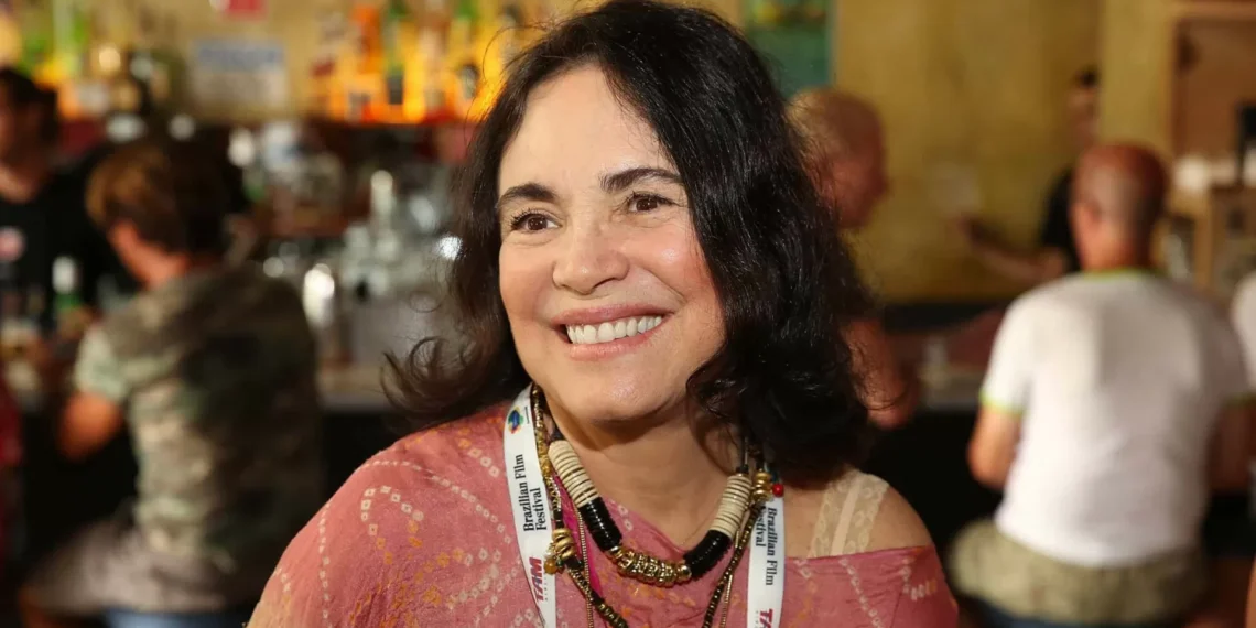 Regina Duarte apresenta primeira exposição de pintura em maio em Portugal