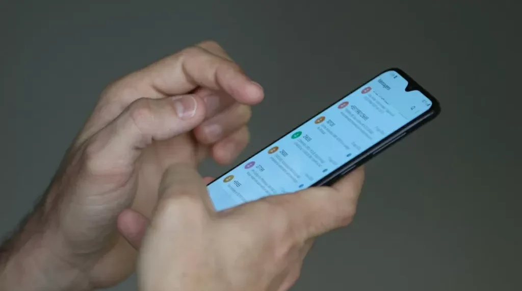Governo Trump isenta smartphones e computadores de tarifas recíprocas