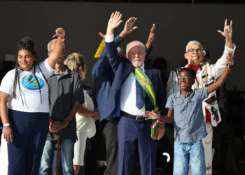 Após anos de desmonte, Lula retomou políticas e abriu diálogo com PCDs, avalia ativista