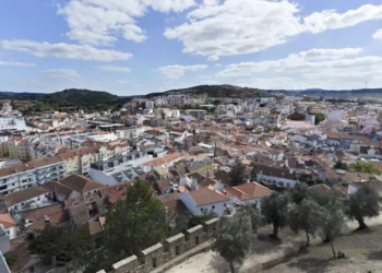 Festival de Música Antiga de Torres Vedras arranca com concerto pela paz