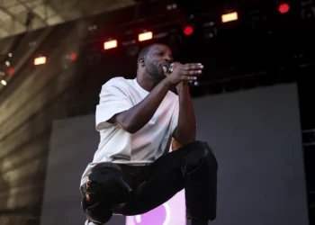 Dino D’Santiago atua no primeiro dia do Festival dos Canais em Aveiro