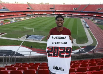 São Paulo renova contrato com Lucas Ferreira; saiba detalhes