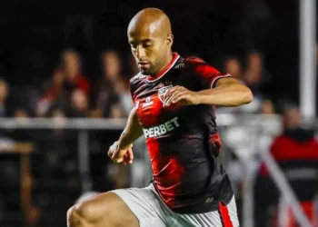 São Paulo: Lucas Moura será preservado e não jogará o Choque-Rei
