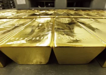 Moçambique prevê aumentar produção de ouro para mais de 1.600 quilogramas em 2025