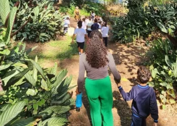 Aqui fala uma mãe: não tirem nosso diretor