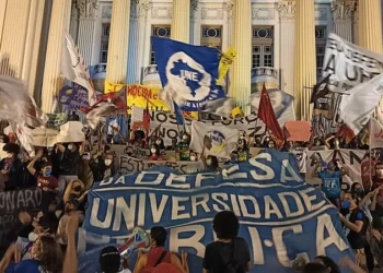 O colapso do orçamento da educação e a urgência de romper o ciclo da austeridade