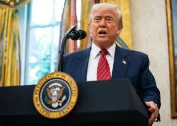 Trump promete ampliar comércio com Índia e Paquistão após cessar-fogo entrar em vigor 