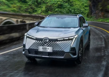 Parceira de Honda e Toyota, GAC estreia no Brasil com 5 carros e 83 lojas