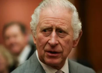 Rei Charles III diz que está ‘chocado e triste’ com atropelamento em Liverpool