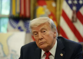 Juiz proíbe Trump de deportar venezuelanos sob lei de guerra do século 18